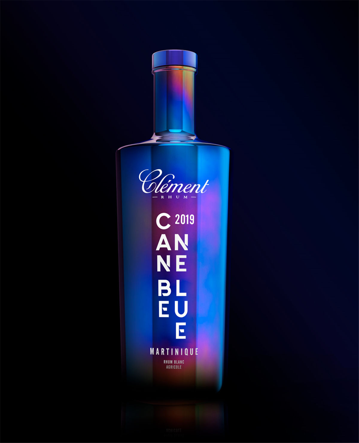 藍色瓶的葡萄酒包裝設(shè)計(圖1)