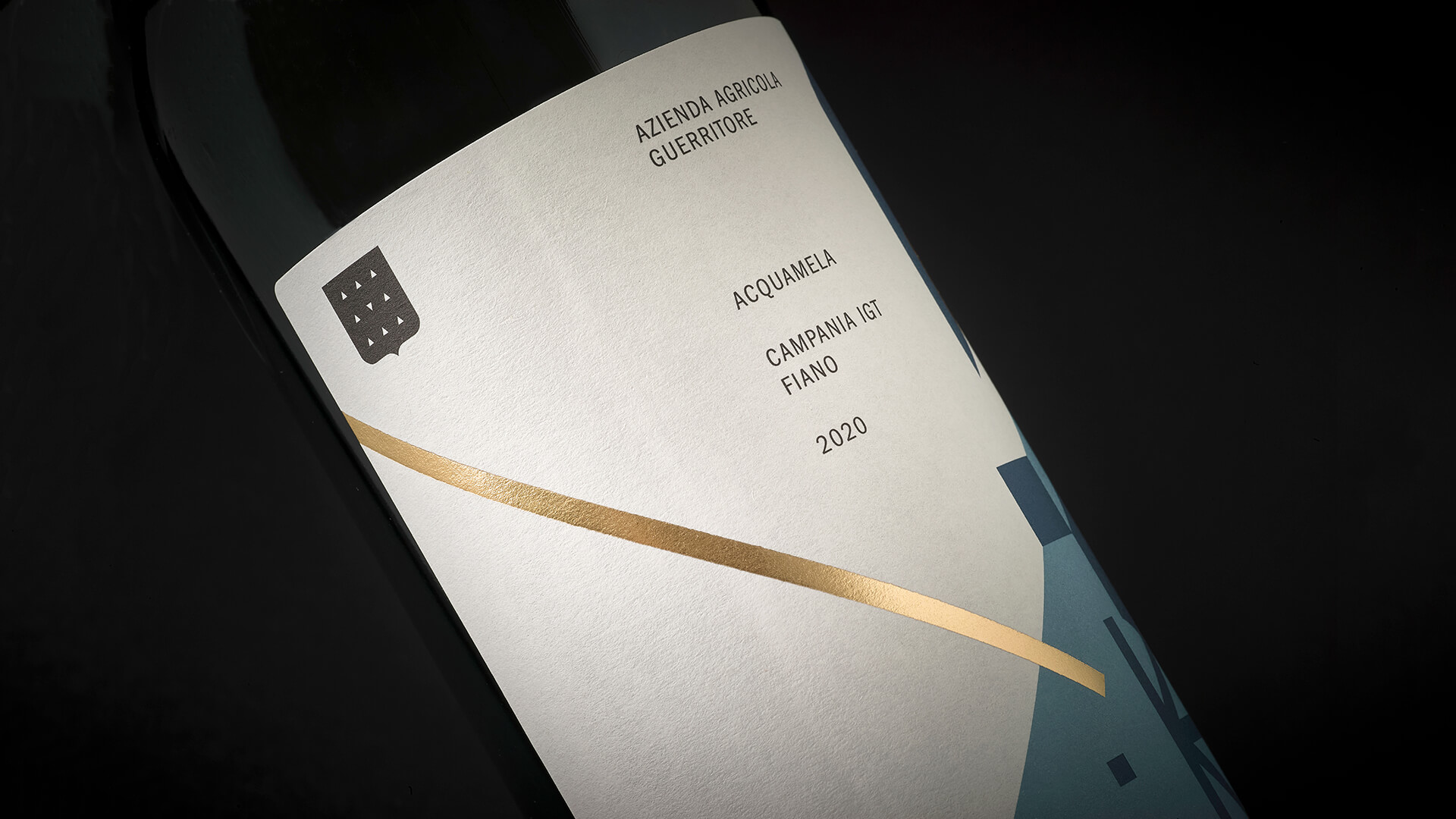 時(shí)尚簡(jiǎn)約的葡萄酒包裝設(shè)計(jì)(圖7)