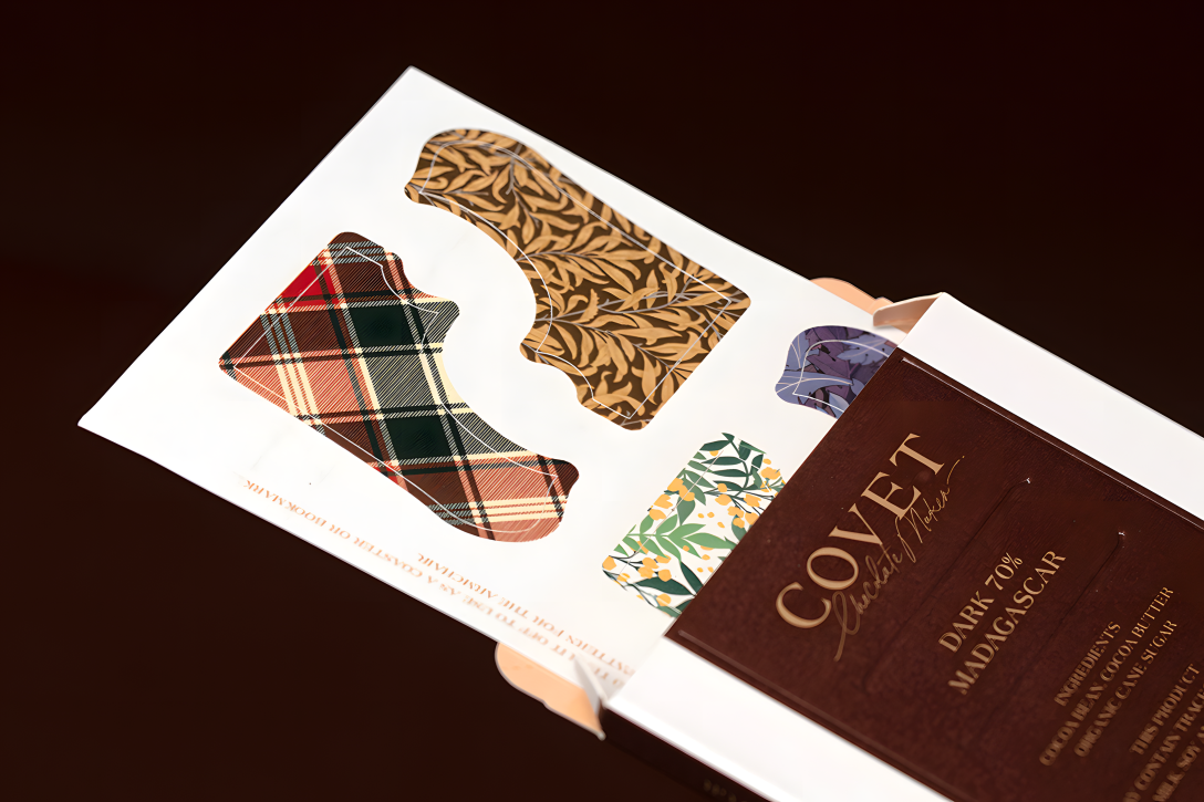 個(gè)性化插圖巧克力品牌包裝設(shè)計(jì)(圖4) 個(gè)性化插圖巧克力品牌包裝設(shè)計(jì)(圖4)