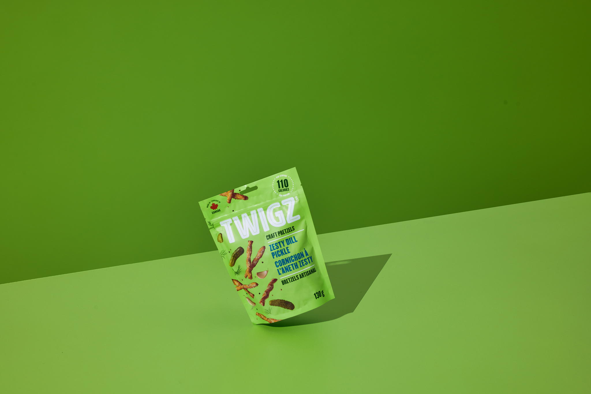 鮮艷色彩的零食包裝這樣設(shè)計(圖2)