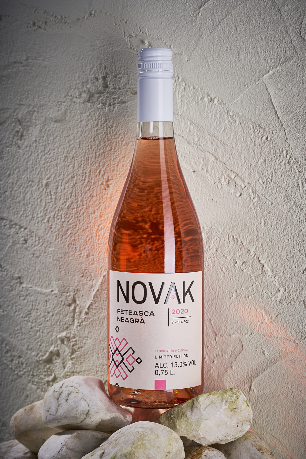 葡萄酒品牌視覺(jué)包裝設(shè)計(jì)(圖9)