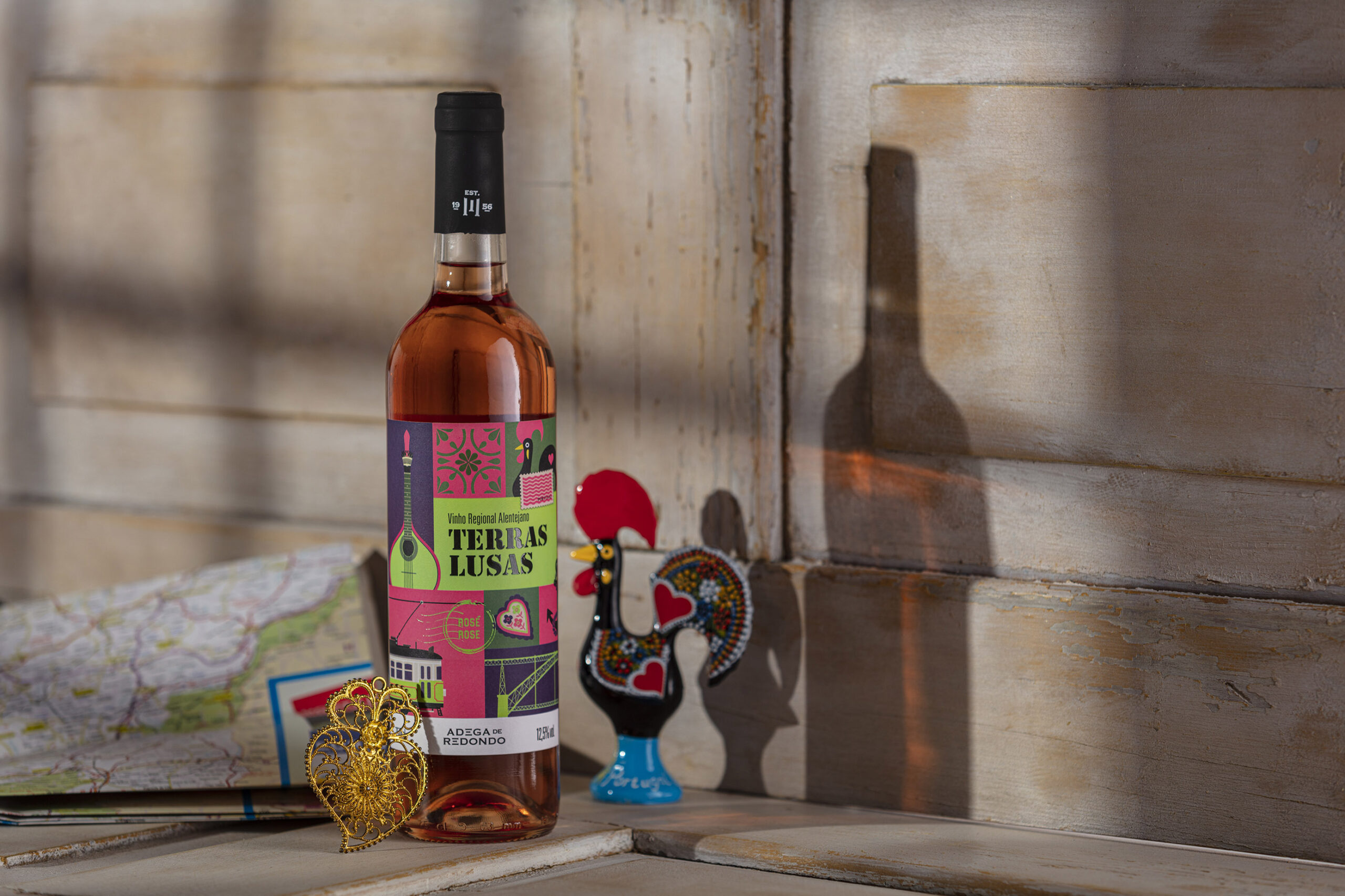 明亮清新的葡萄酒創(chuàng)意包裝設(shè)計(圖6)