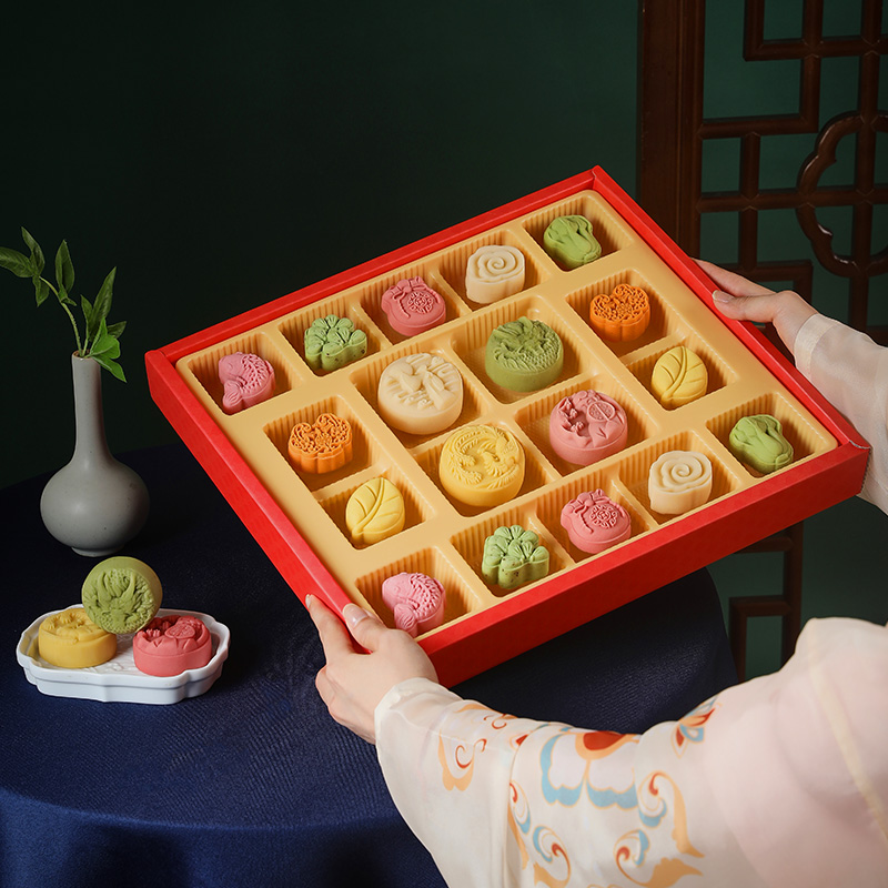 HUANG JIA SHANG SHI JU 皇家尚食局 唐風(fēng)御點(diǎn)月餅禮盒 620g包裝禮盒產(chǎn)品包裝創(chuàng)意設(shè)計(jì)欣賞(圖3)