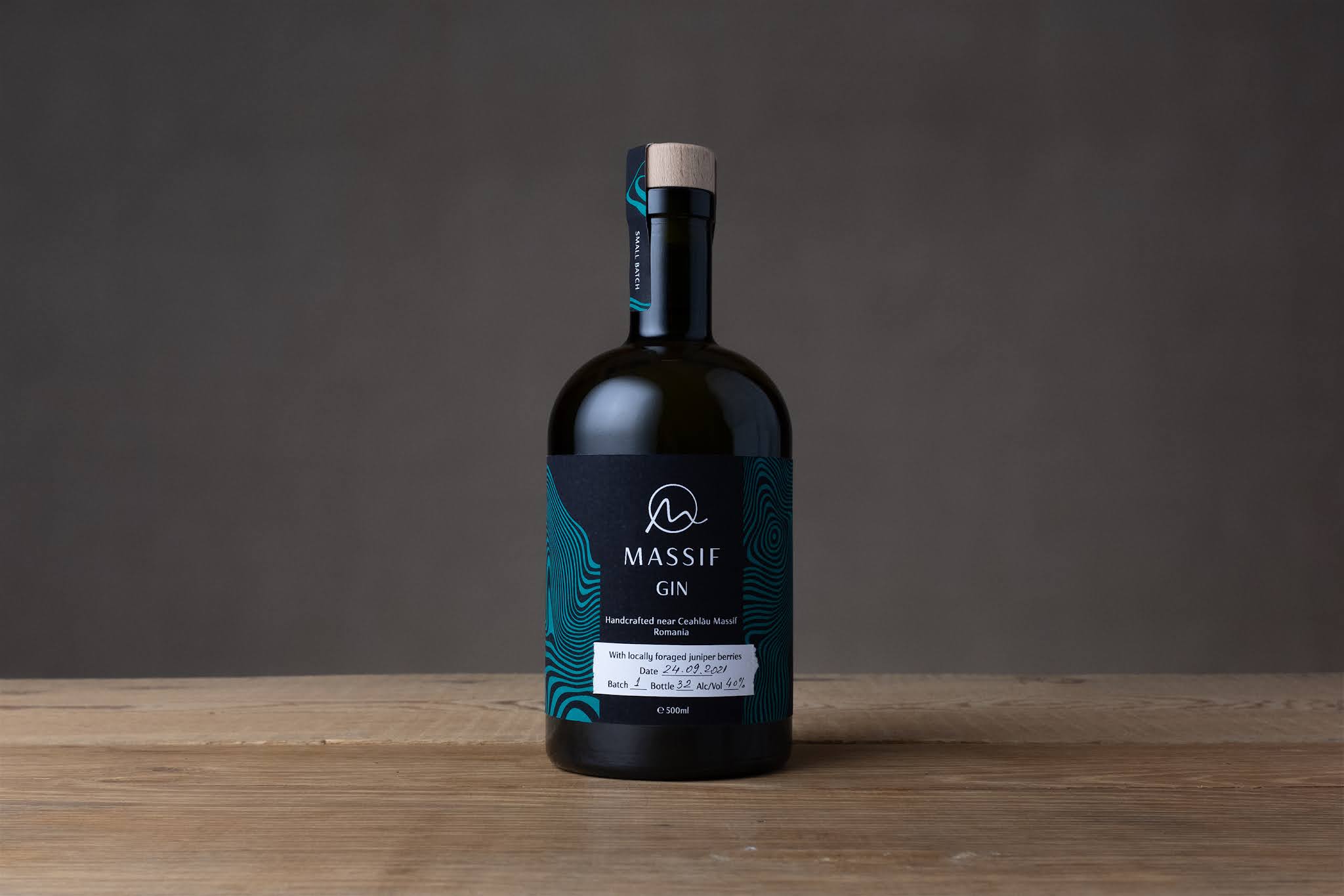 山脈樹的年輪概念的酒包裝設計(圖10) 山脈樹的年輪概念的酒包裝設計(圖10)