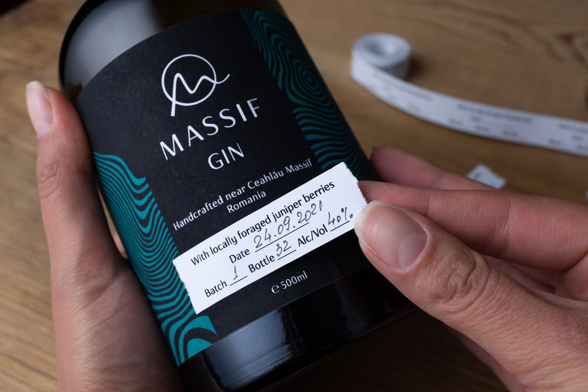 山脈樹的年輪概念的酒包裝設計(圖9) 山脈樹的年輪概念的酒包裝設計(圖9)