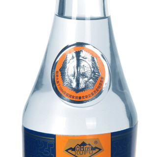 創(chuàng)意酒包裝設(shè)計敘府藍(lán)標(biāo)大曲濃香型白酒產(chǎn)品包裝設(shè)計欣賞(圖4) 創(chuàng)意酒包裝設(shè)計敘府藍(lán)標(biāo)大曲濃香型白酒產(chǎn)品包裝設(shè)計欣賞(圖4)